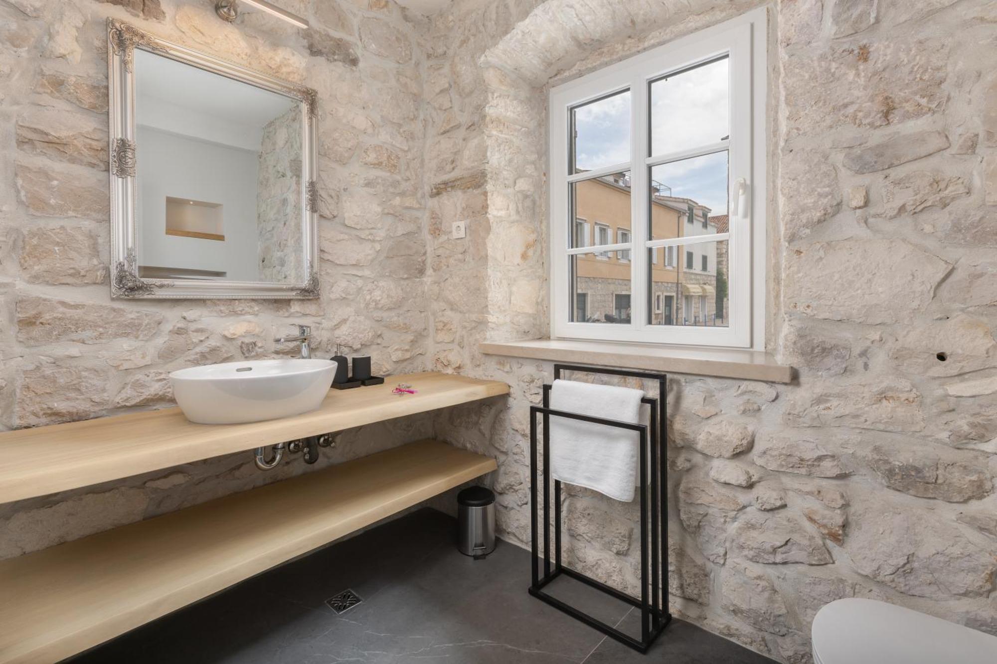 New - Casa Columba - 4 Star Design Boutique Hotel With Outdoor Pool & Private Garden (Adults Only) Makarska Esterno foto